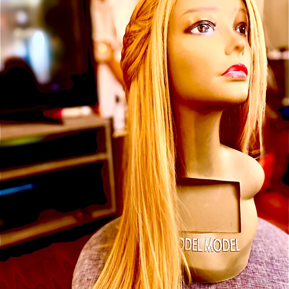 Wig, wigs, auburn wig, light auburn wig, synthetic, lacefront, adjustable cap